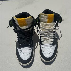 Nike Jordans 1s High-Top Sneakers